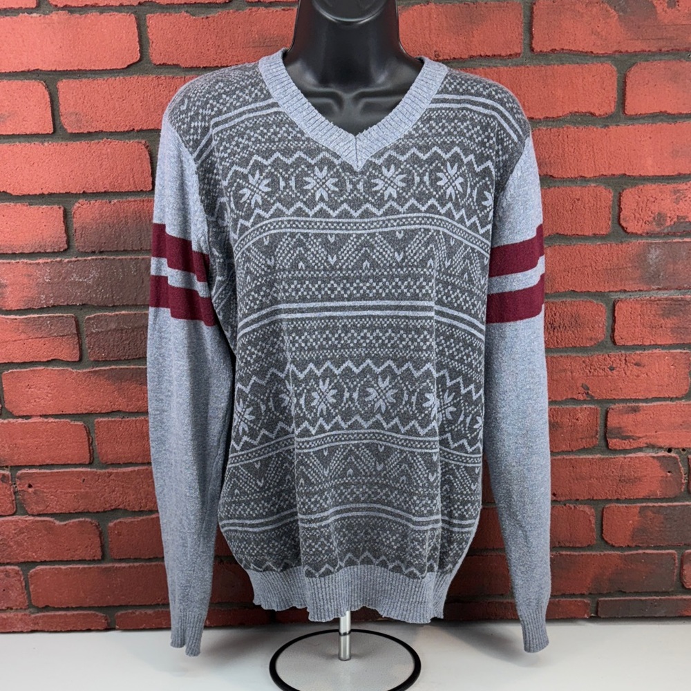Breakout Sweater Mens Medium V-Neck